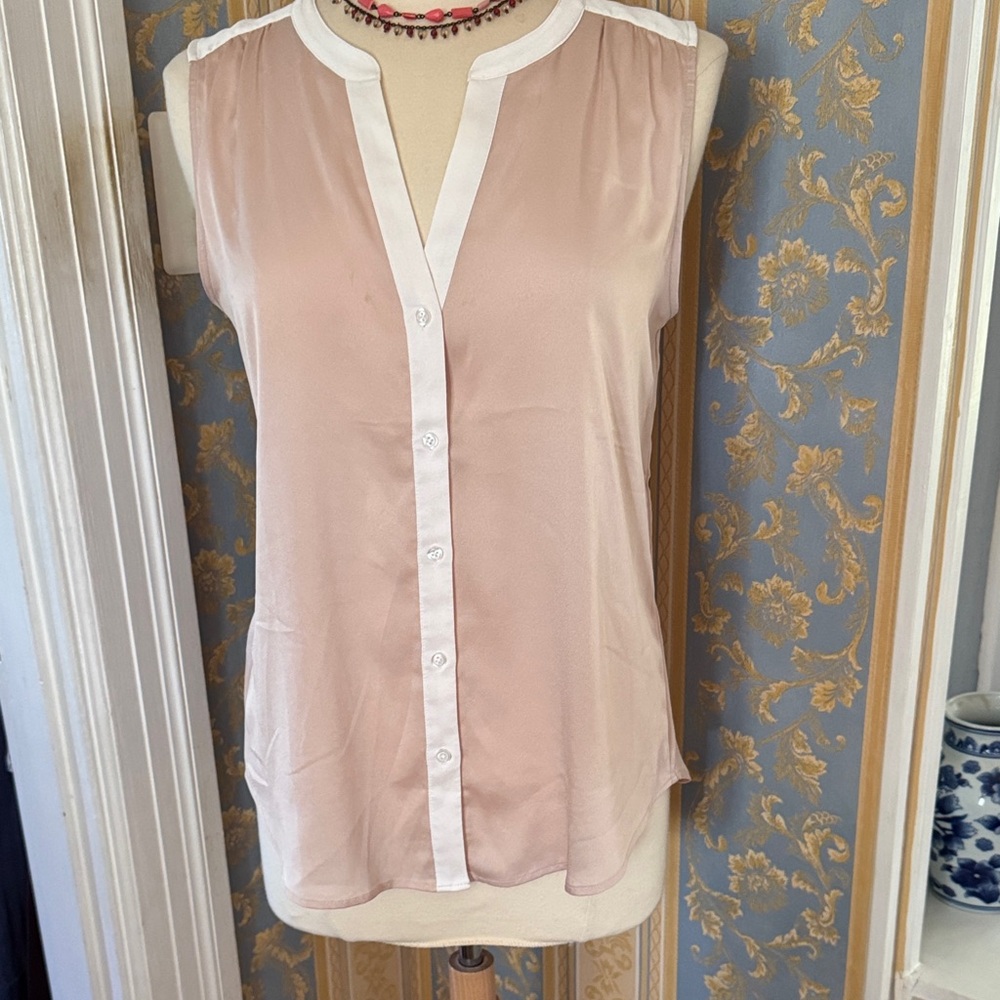 Ann Taylor Light Pink Sleeveless Blouse